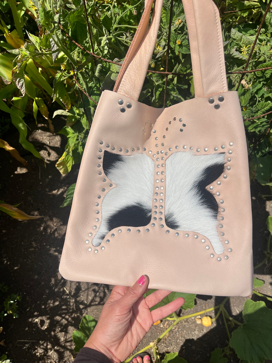 Butterfly Tote 𐦍 Peach