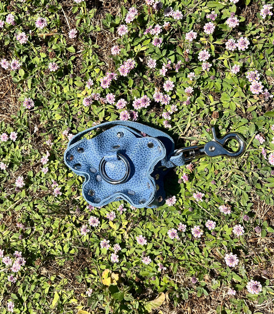 Daisy Charm Keychain Blue Pebble