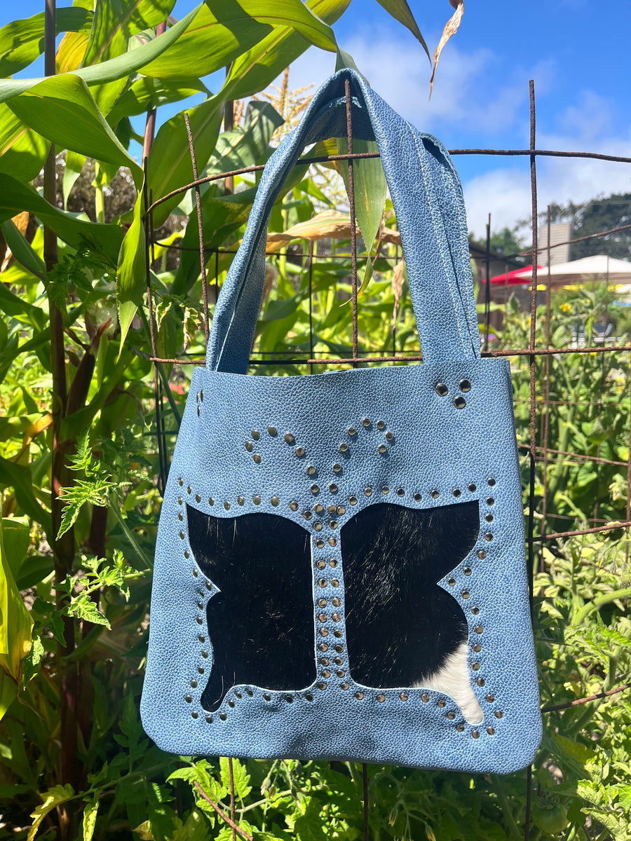 Butterfly Tote 𐦍 blue pebble three