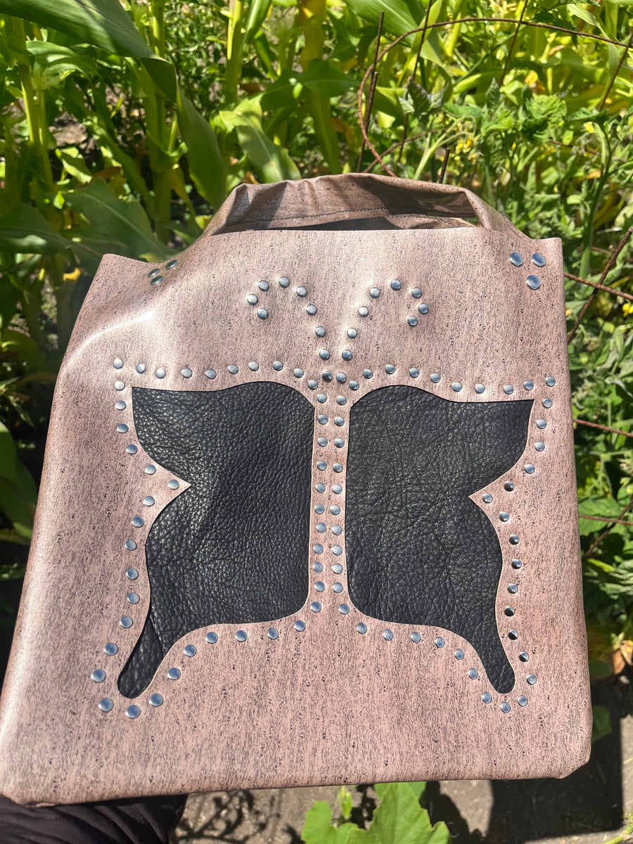Butterfly Tote 𐦍 Woody