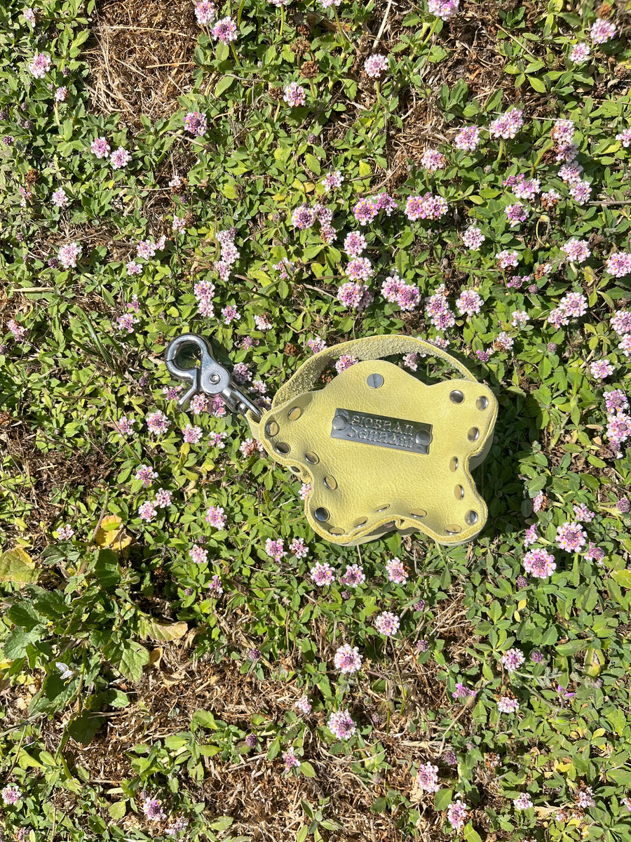 Daisy Charm Keychain Matcha