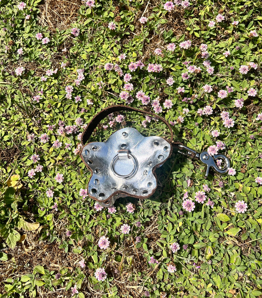 Daisy Charm Keychain Silver